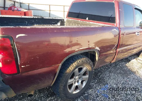 1999 Chevrolet Silverado 1500 Ls z USA, uszkodzony, nr VIN 2GCEC19TXX1130799